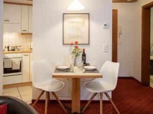 Apartment Chalet Abendrot apARTments-7 by Interhome