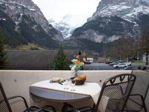 Apartment Chalet Abendrot apARTments-17 by Interhome - Apartmány, Grindelwald