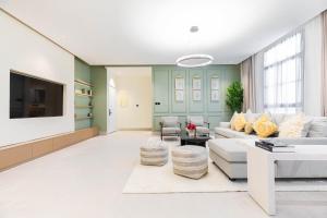 Amber Hospitality - BLVD