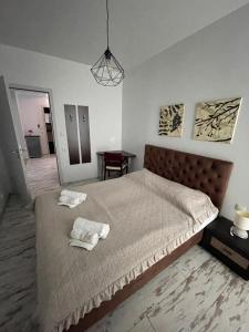 Golden Sun Apartments