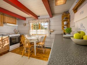 Chalet Eiketun by Interhome