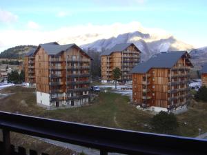 Appt 6p pieds des pistes Superdévoluy chez Locasoleil