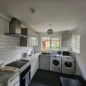 Modern Spacious Rooms 10 Minutes from London Eye