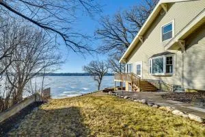 Big Stone Lake Access Home with Private Beach - Webster