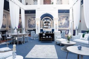 Parc Royal Suites Hotel