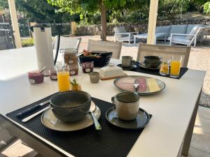 B&B / Chambres d'hotes B&B naturist Villa Oriel Figanieres : photos des chambres