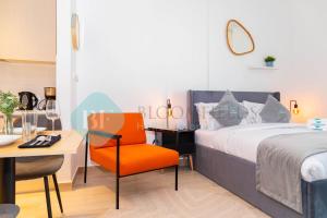 Bloomfields Modern Stu In Waters Edge Yas Island