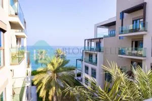 Bloomfields Iconic 2br & Maid Address Beach Resort - 富查伊拉