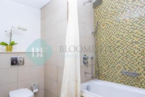 Bloomfields Elegant 2br In Wave Tower