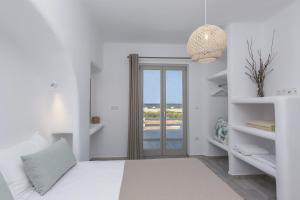 Villa Rocabella Just 100m from Glyfada Beach