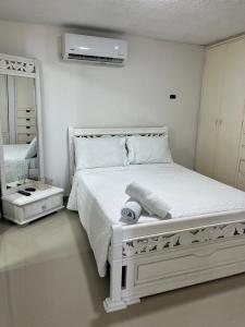 R8 Apartamento balcón con vista al mar para vacaciones o trabajo, comodo y seguro