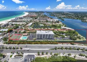 Esquina Paraiso on Siesta Key