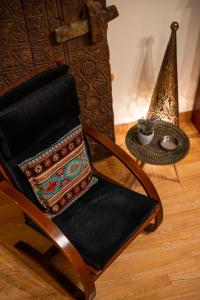 Vintage Vibrant Space !