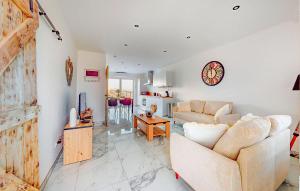 Maisons de vacances Pet Friendly Home In Charnois With Wifi : photos des chambres