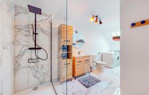 Maisons de vacances Pet Friendly Home In Charnois With Wifi : photos des chambres