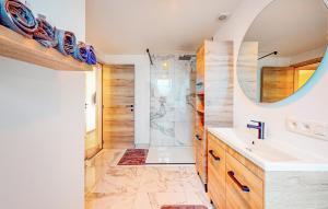 Maisons de vacances Pet Friendly Home In Charnois With Wifi : Maison de Vacances 2 Chambres