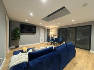 Sheffield-Apartment-Sleeps4-Parking-HotTub
