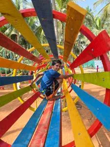 Hidden Heaven - Hebri