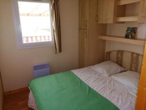 Chalets Camping La Loire Fleurie : photos des chambres