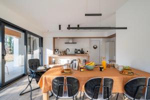 Maisons de vacances Ecolodge 4etoiles Luxe, detente et balneo dans la foret : photos des chambres