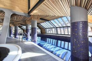 Billy Avoriaz - Kouria 32