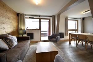 Billy Avoriaz - Kouria 32