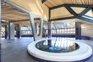 Billy Avoriaz - Kouria 32