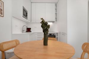 Avenida Boutique Apartments