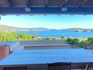 Casa Tre Mari exclusive private beach apartment - Cugnana Verde