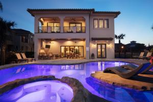 Dreamy 9 Bedroom Retreat in Orlando6542