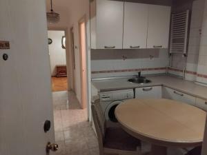 2 bedroom 1 living room apartment in Old Town