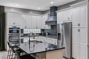 Magical 6 Bed Haven in Orlando6587