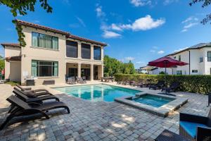 Elegant 7 Bedroom Oasis in Orlando6595