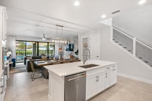 Orlandos Gem: 6 Bedroom Villa6605