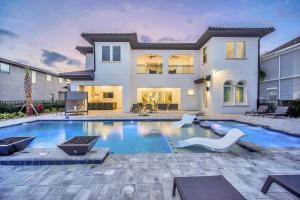 Serene 10 Bedroom Haven in Orlando6630