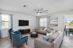 Elegant 8 Bedroom Oasis in Orlando6655