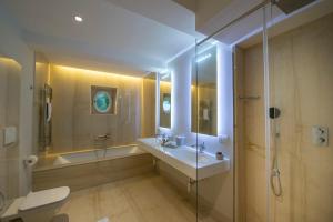 My Exclusive Italy - Chiantis Villa with vineyard, infinity pool & view