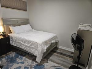 2-bedroom private entrance suite with full kitchen