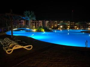 بلوباي اسيا مارسيليا عائلات فقط