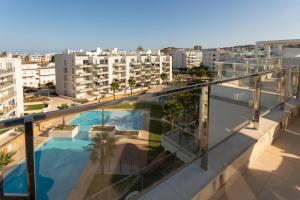 Marina Real II Atico by BookinDenia