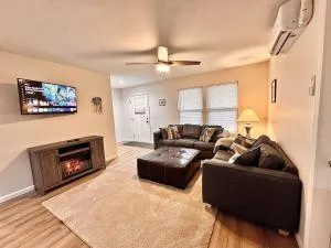 Charming and Specious. Pets Yes - Broad River Bluff