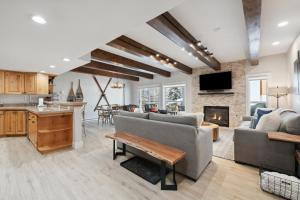 Lodge at Lionshead 380