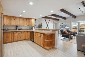 Lodge at Lionshead 380