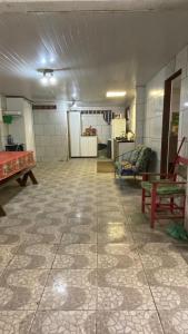 2 bedroom house 10 min from the beach