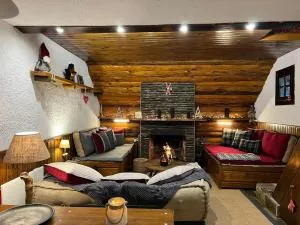 Petit Chalet - Eptalofos