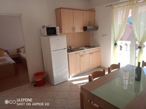 Apartment in Lopar with Terrace, Air condition, WIFI 4620-3