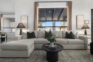 Entertainers Retreat Pickleball Bocce Pool Spa Putt Grn