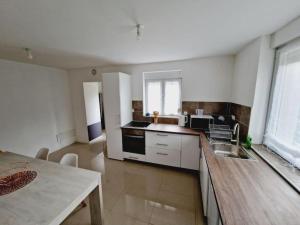 Maison calme et toute équipée avec jardin