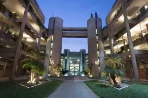 Loft in Siwar-Zouk- 2 minutes from hotel Le Royal-Dbayeh- by car - Dbayeh