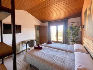 Casa Hermanos by Costabravaway